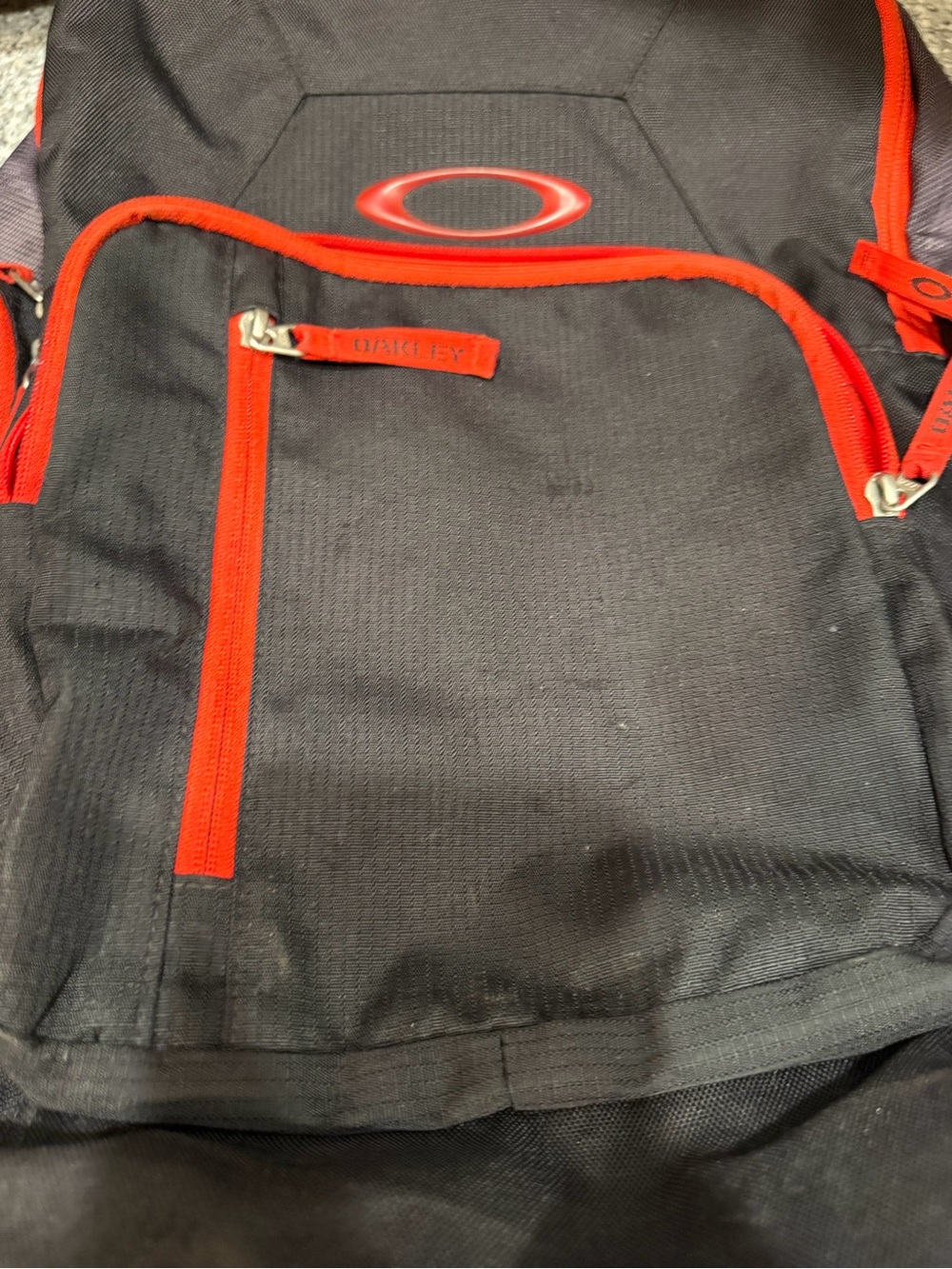 Oakley Black and Red Backpack with Multiple Pockets - Picture 2 of 5